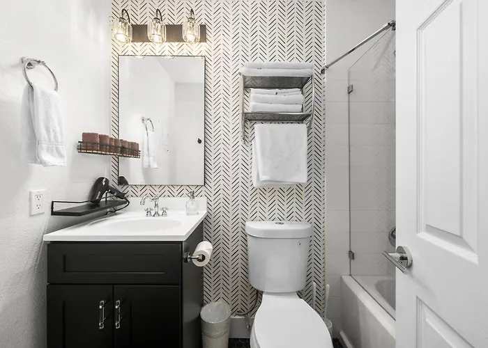 Apartment Desert Rose Retreat In The Heart Of Downtown Phx *