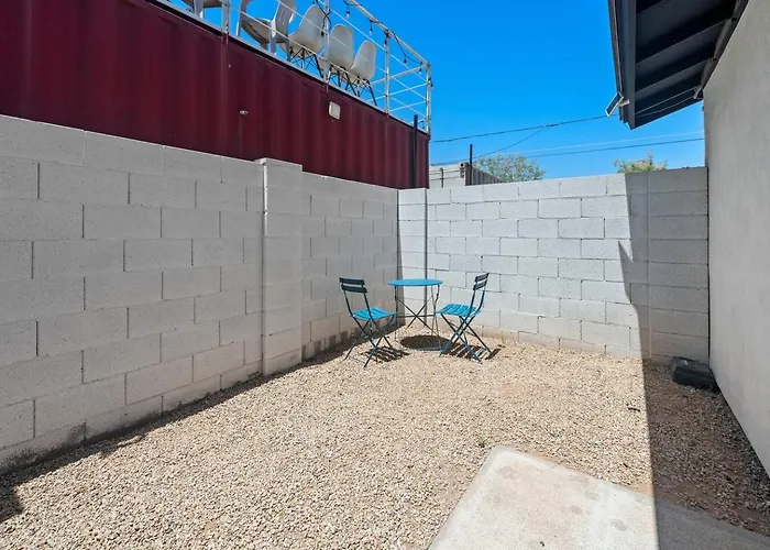Desert Rose Retreat In The Heart Of Downtown Phx *
