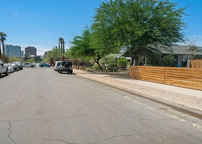 Desert Rose Retreat In The Heart Of Downtown Phx Apartment *