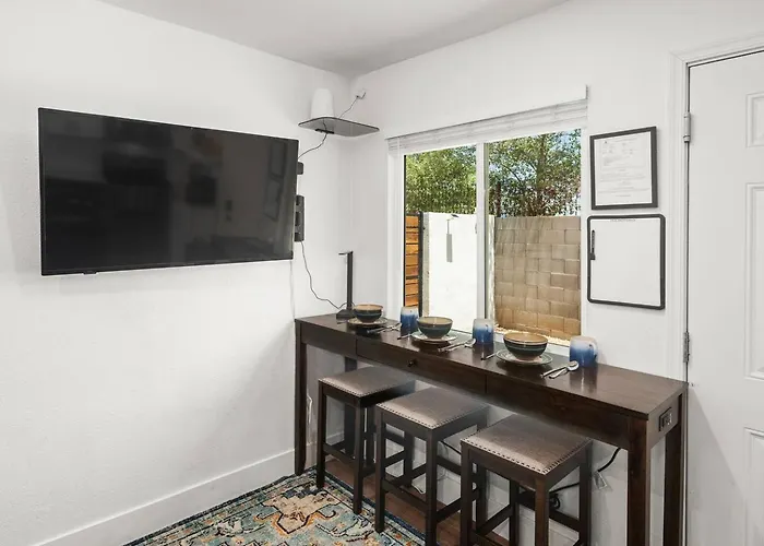 Apartment Desert Rose Retreat In The Heart Of Downtown Phx